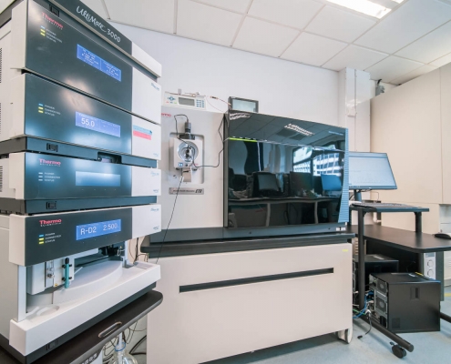 Dionex UltiMate 3000 RSLC nano Liquid Chromatography and Orbitrap Fusion Lumos Tribid Mass Spectrometer